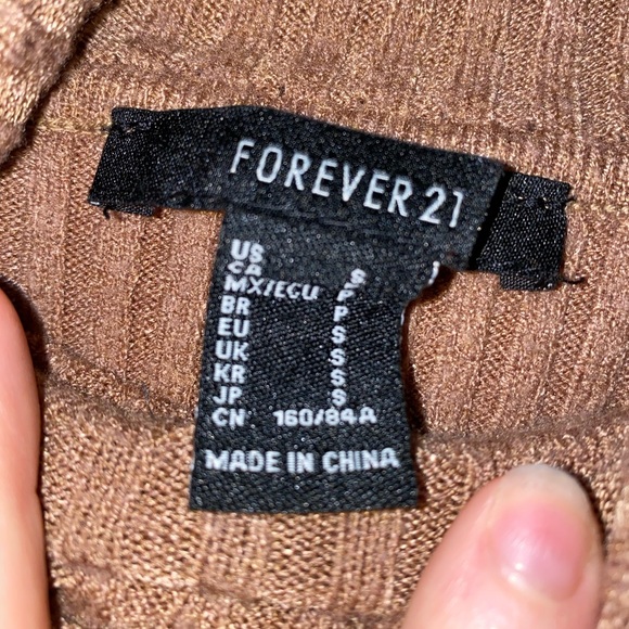 Forever 21 Ribbed Cozy Light Chestnut Brown Soft Fairy Grunge Winter Turtleneck - Picture 5 of 6